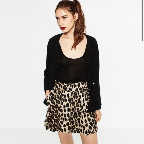 Zara shorts - Picture 2 of 8